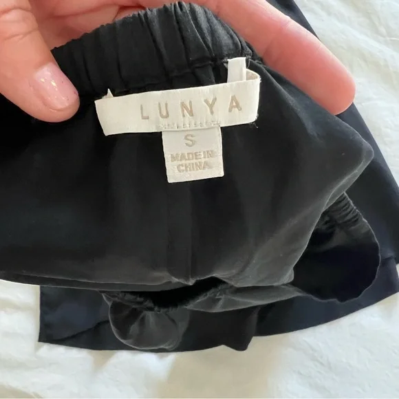 Lunya Washable Silk Sleep Set - Picture 8 of 8